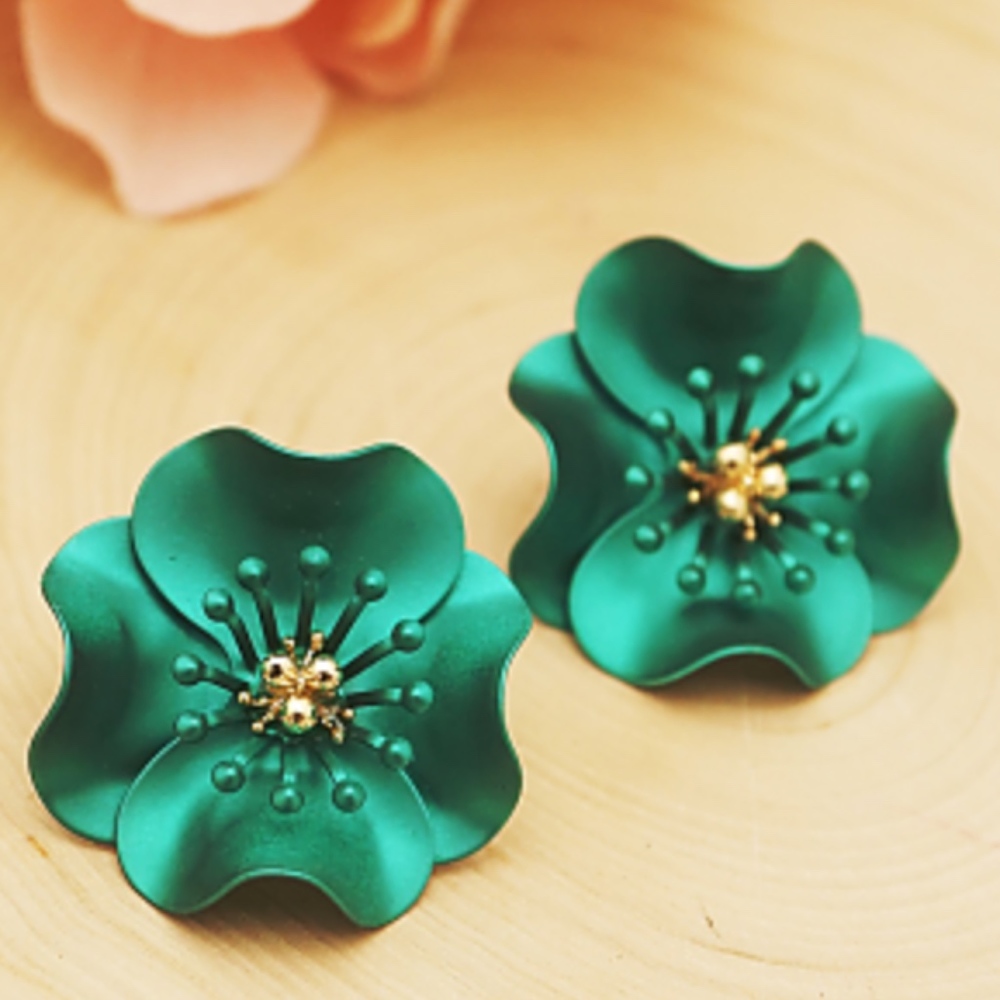 ✅JUST IN➡️Hand Crafted Enamel Flower Earrings